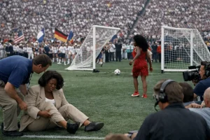 32 Jahre zurück: Eröffnungsfeier der WM 1994 in den USA neu entdecken
