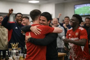 iPhone, YouTube, The Office: Seit Arsenals letztem Premier-League-Titel