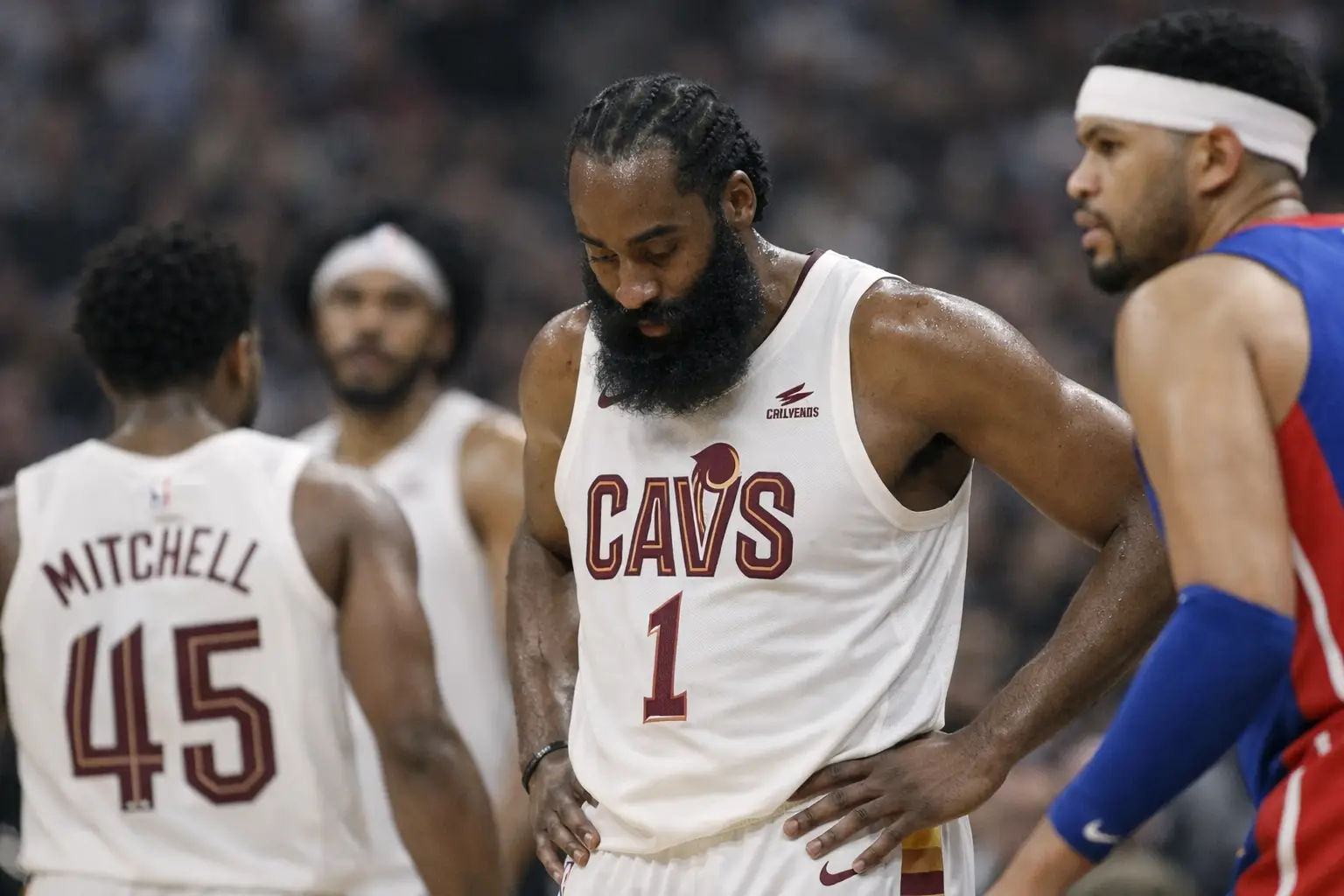 James Harden enttäuscht bei Cavaliers-Niederlage gegen Pistons in Spiel 2