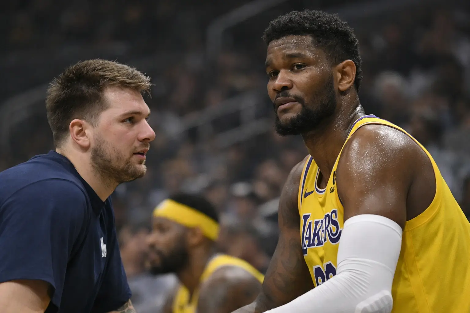 Luka Doncics Forderung: Lakers könnten Deandre Ayton abgeben