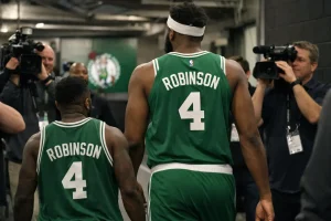 Mitchell Robinsons neue Trikotnummer bei den Celtics sorgt für Gesprächsstoff