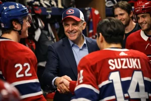 PM Mark Carney besucht die Umkleidekabine der Canadiens