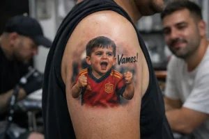 Spanien-Fan erfüllt WM-Wette mit unerwartetem Tattoo
