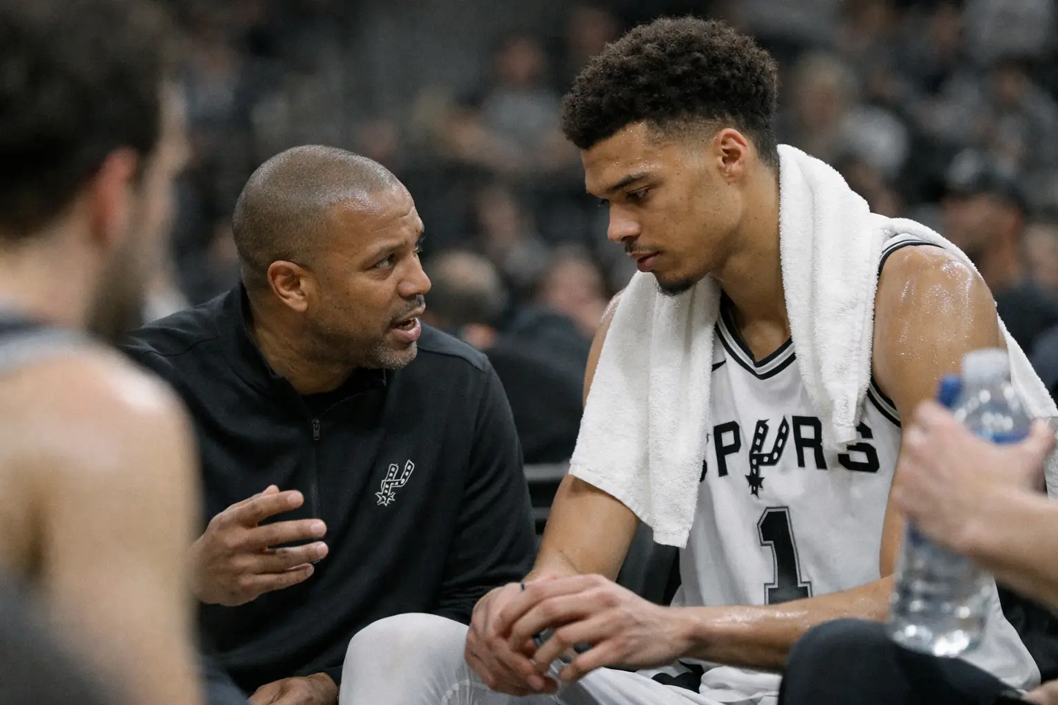 Spurs-Coach fordert Victor Wembanyama vor entscheidendem Spiel 6