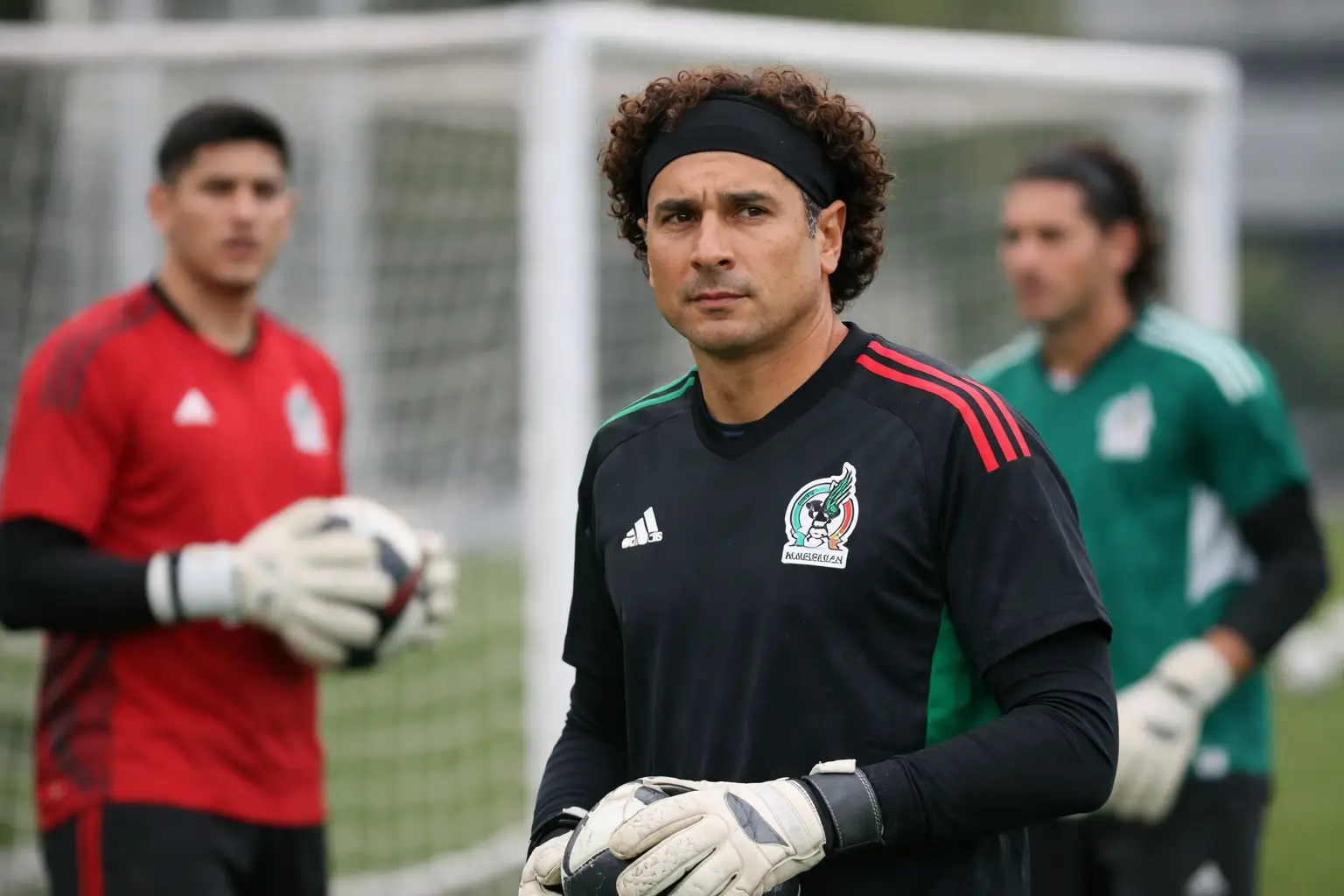 Wird Memo Ochoa für Mexiko bei der Weltmeisterschaft starten? Ein Blick auf El Tris Torhüter