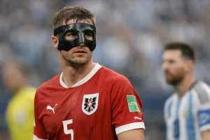Warum Stefan Posch bei der WM gegen Argentinien eine Schutzmaske trägt
